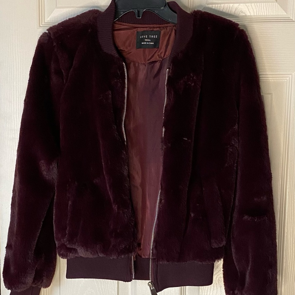 NEW Faux Fur Jacket / Small